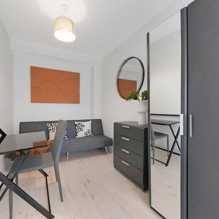 2 Bed Apartment- Finsbury Park Station B Londres Exterior foto
