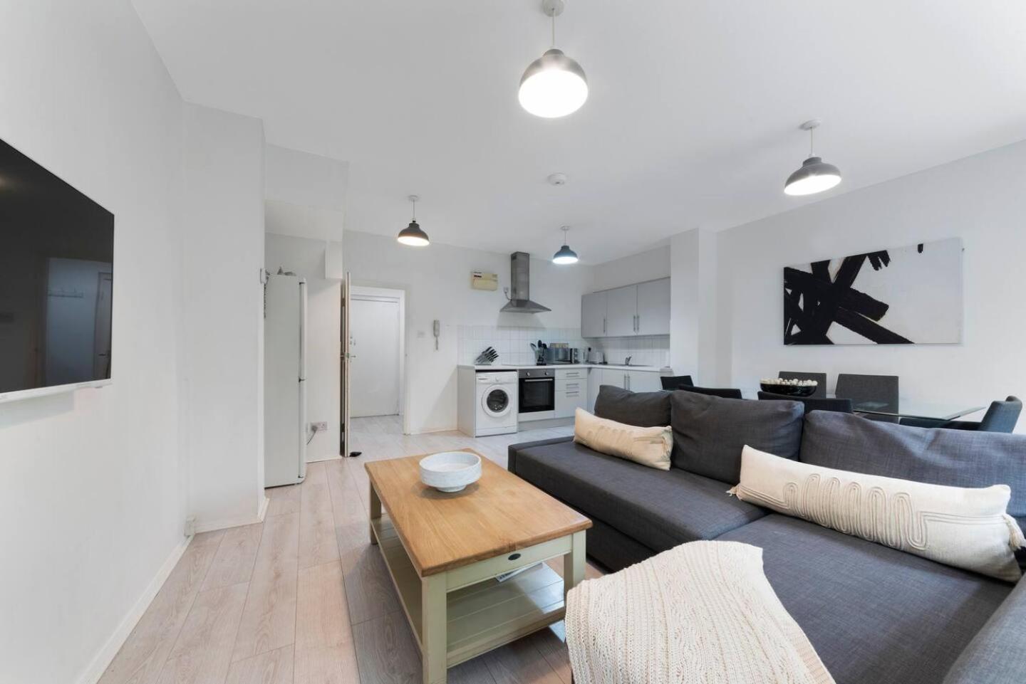 2 Bed Apartment- Finsbury Park Station B Londres Exterior foto